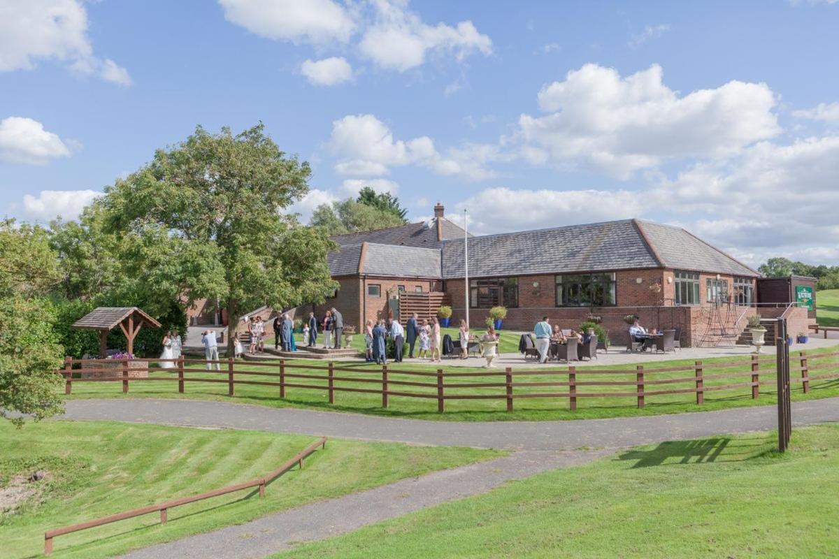 The Wiltshire Hotel, Golf And Leisure Resort سويندون المظهر الخارجي الصورة