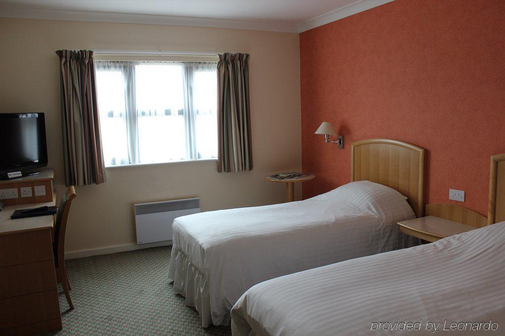 The Wiltshire Hotel, Golf And Leisure Resort سويندون المظهر الخارجي الصورة