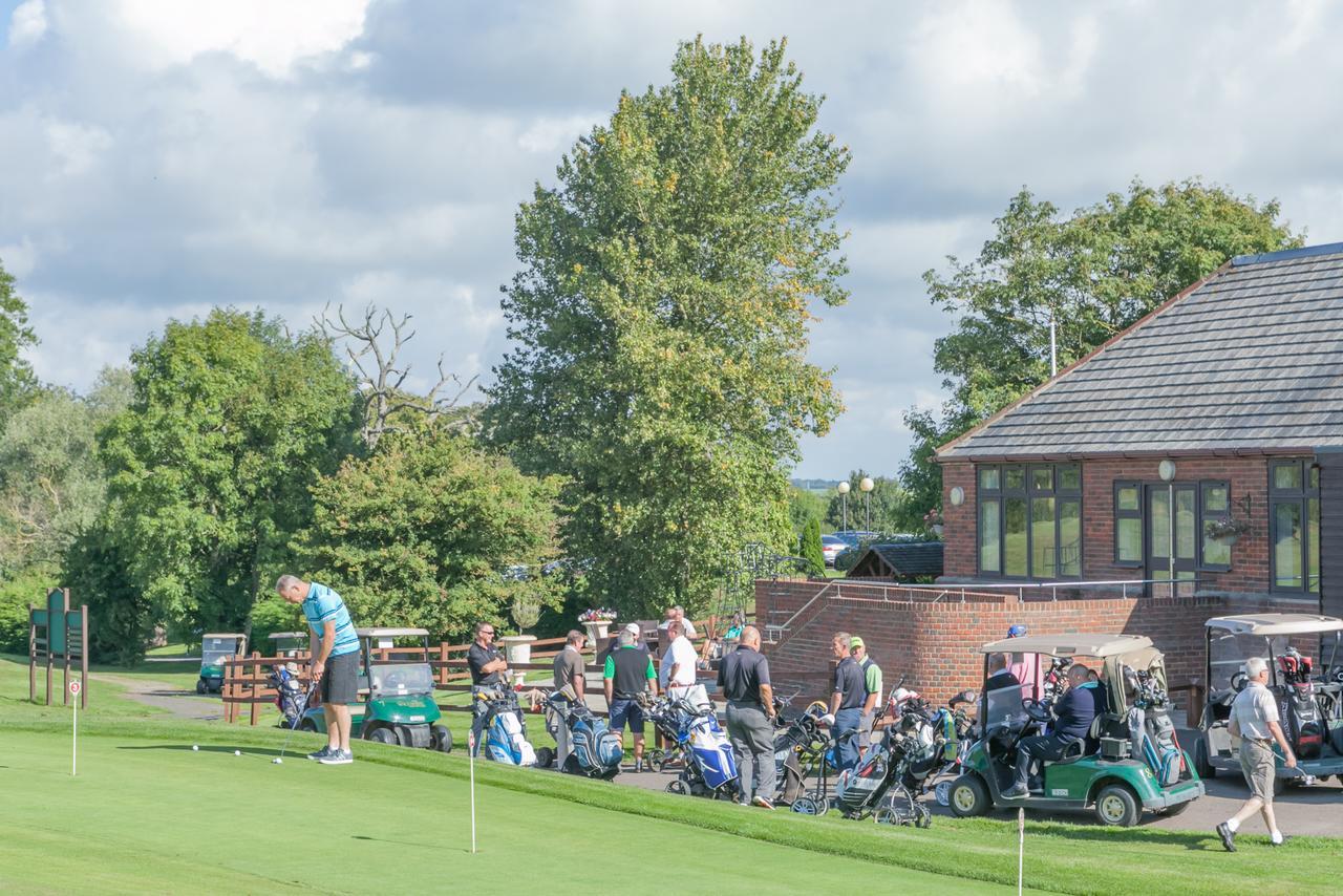 The Wiltshire Hotel, Golf And Leisure Resort سويندون المظهر الخارجي الصورة
